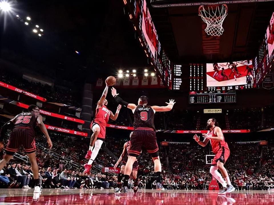 世界杯官方客户端安装-成功填补了火箭一号位的短板，但后场新星接下来还能继续出场吗？