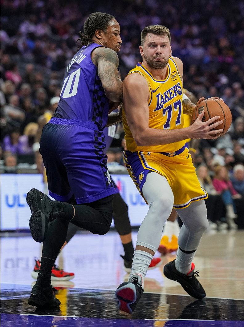 世界杯手机观看平台-三节40分末节仅2分！东皇42+8+7+4断吞里程悲 三分+防守差到极致