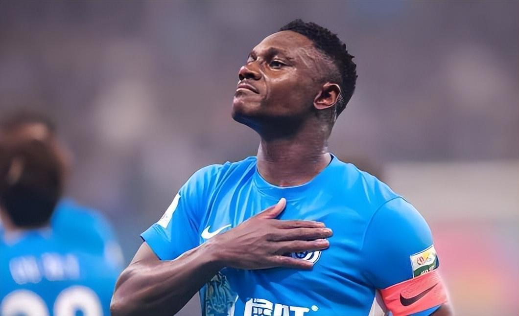 世界杯直播下载-罗竞加盟大连英博！未来他能否顶替离队的刘祝润挑大梁，值得关注