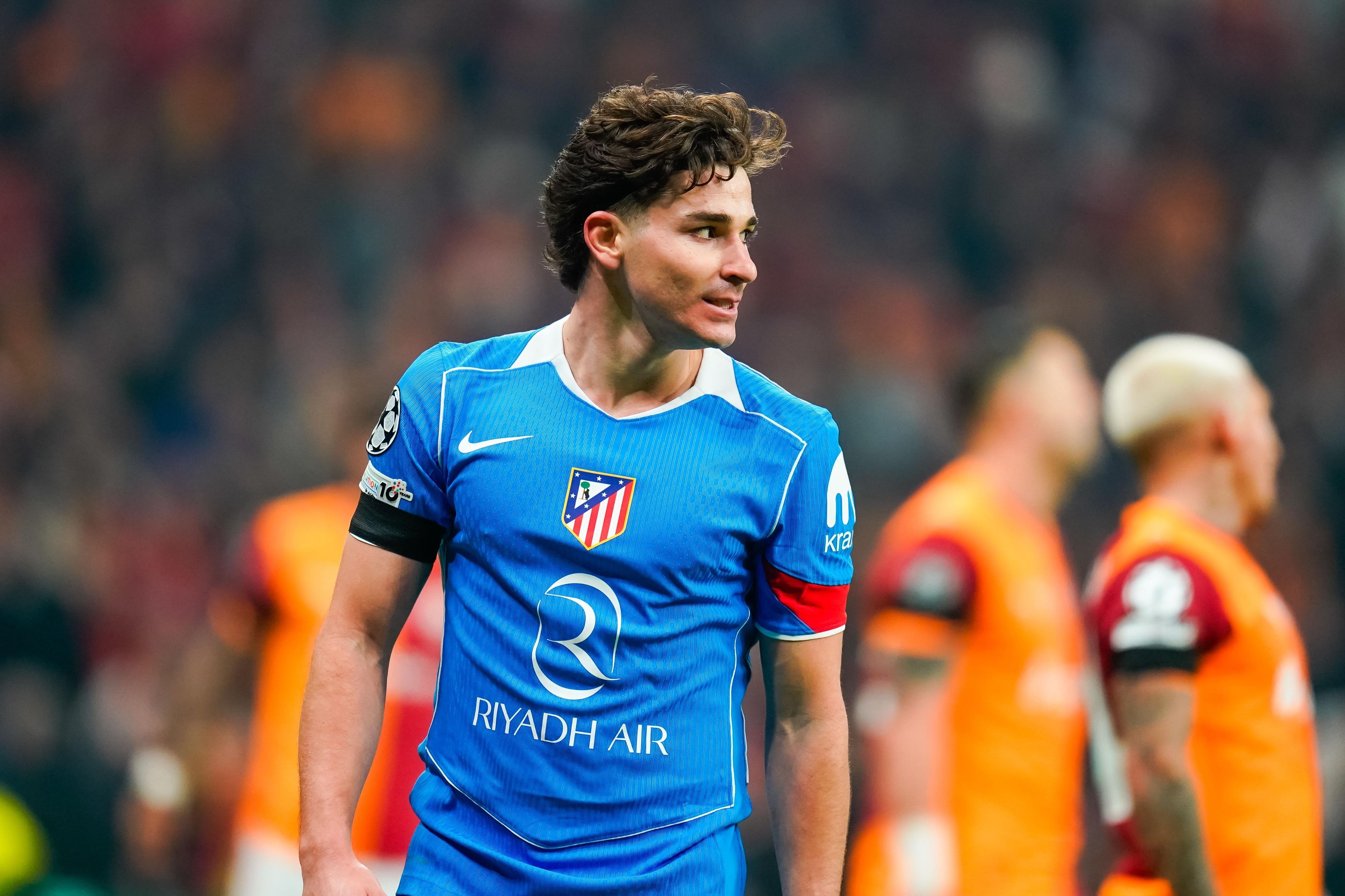 世界杯官网app下载-11球5助攻！曝阿尔瓦雷斯主动示好巴萨，小蜘蛛为啥不想去阿森纳