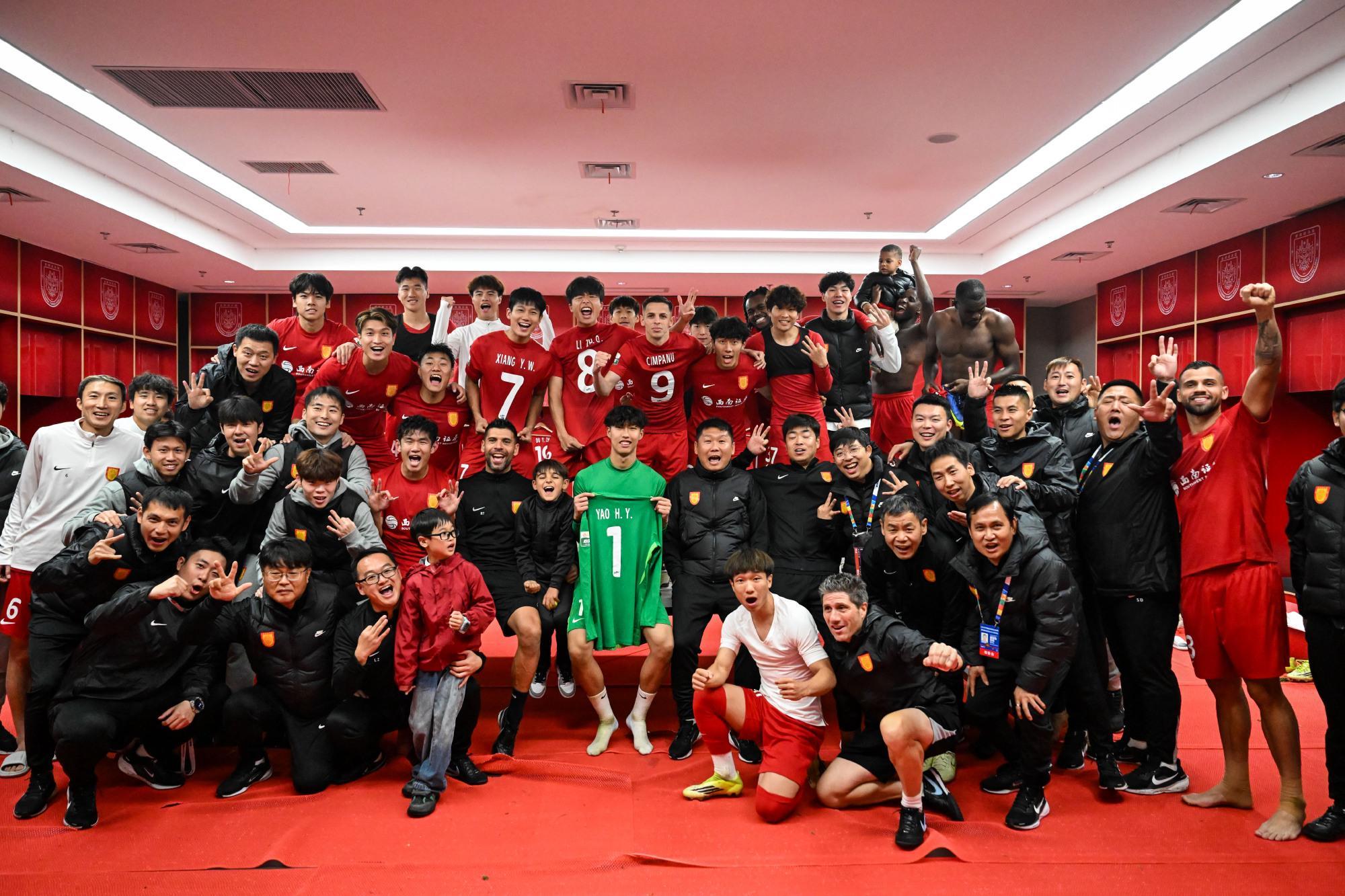 世界杯官网app下载-央视直播！成渝德比+京沪大战，成都重庆争榜首，国安申花忙清零