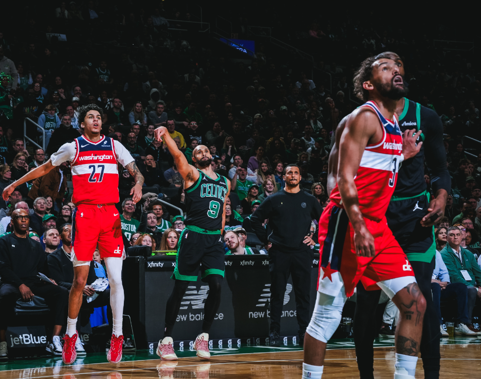 世界杯高清直播入口-塔图姆20+14+7布朗划水，二轮中锋半场22分，绿军送奇才11连败